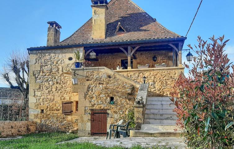 Location de vacances pour 6 personnes, avec Terrasse à Cénac-et-Saint-Julien