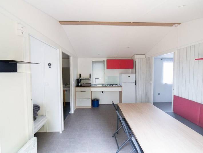 Camping für 4 Personen, mit Pool und Terrasse in Bénodet - 4