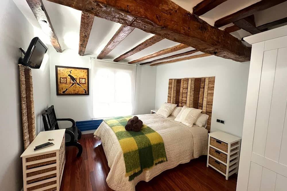 Entire apartment, La Redonda. En el corazón de Logroño. Ascensor in Logroño, La Rioja Province