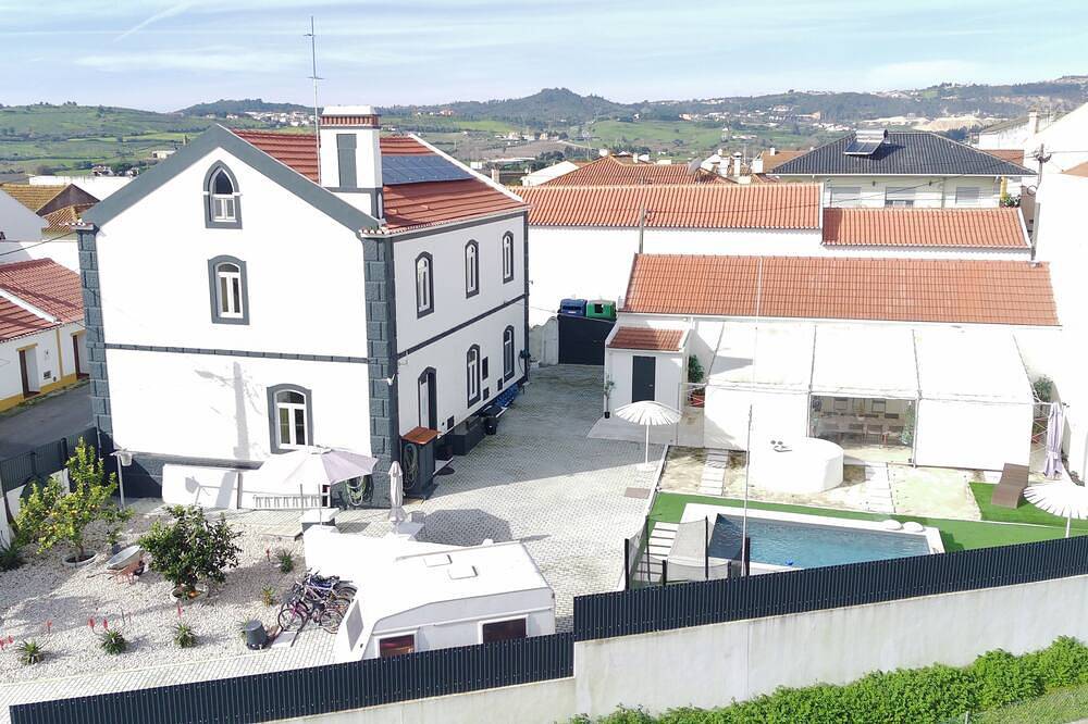 Charming house w/ pool, 30 min away from the Lisbon airport. in Alenquer, Distrito de Lisboa
