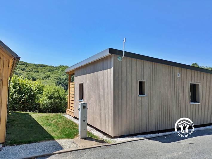 Ruhiges Chalet im Camping Coupeau für 4 Personen in Saint-Berthevin, Mayenne