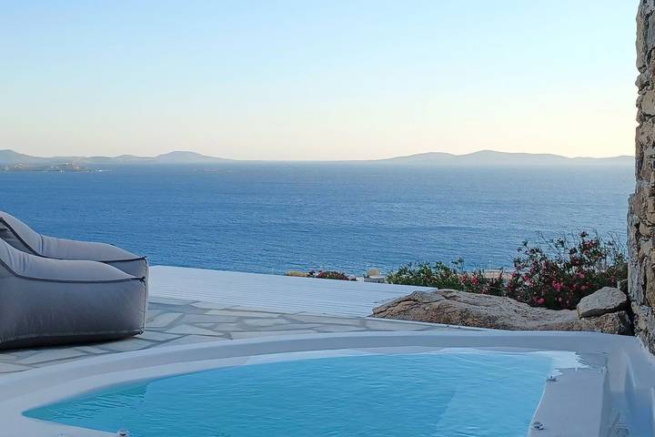 Holiday rental for 2 people, with terrace and garden as well as hot tub in Mykonos