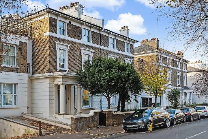 Vacation rental for 10 people in Camden