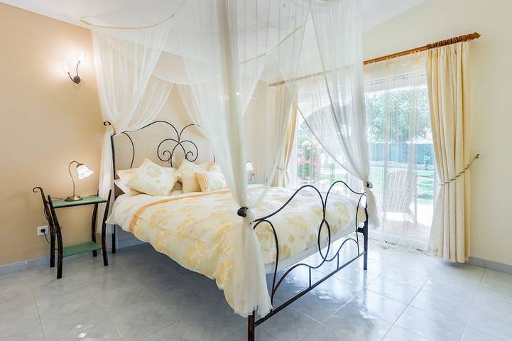 Atemberaubende Villa Vilamoura mit beheiztem Pool in umfangreichen Gärten in Quarteira, Faro Distrikt