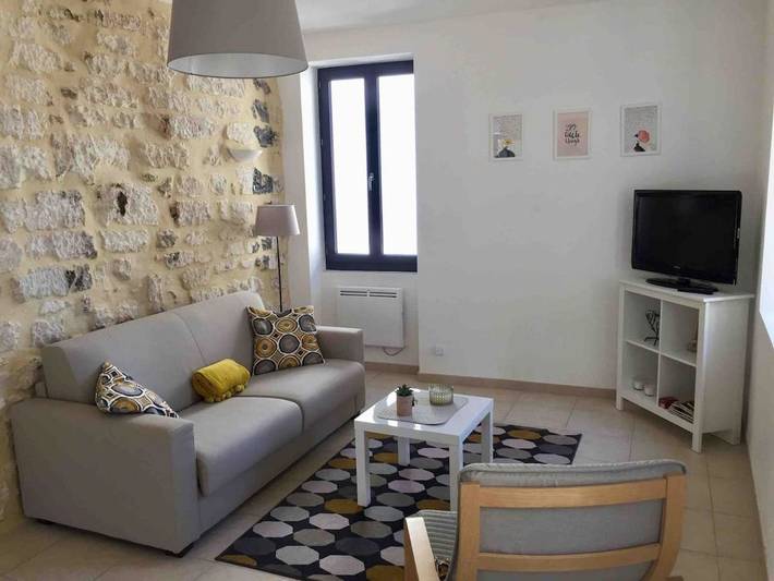 Vakantiewoning voor 4 personen, with Balkon and Terras as well as Uitzicht in Barjac