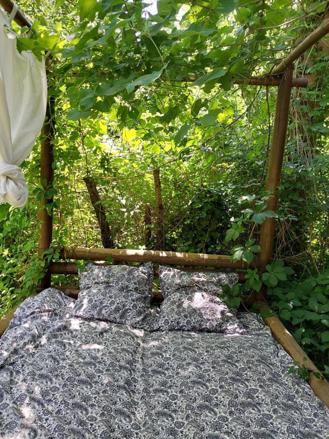 Camping pour 2 personnes, avec vue dans Massif central - 2