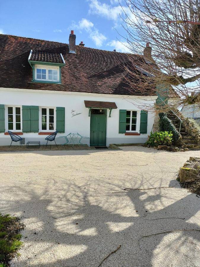 Gîte pour 5 personnes, avec jardin dans Mareuil En Brie