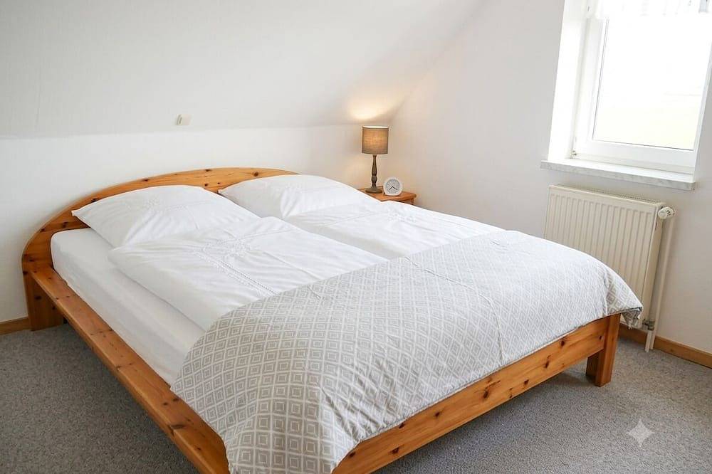 Gemütliches Ferienhaus für 4 Personen in ruhiger Lage – strandnah in Neßmersiel, Dornum