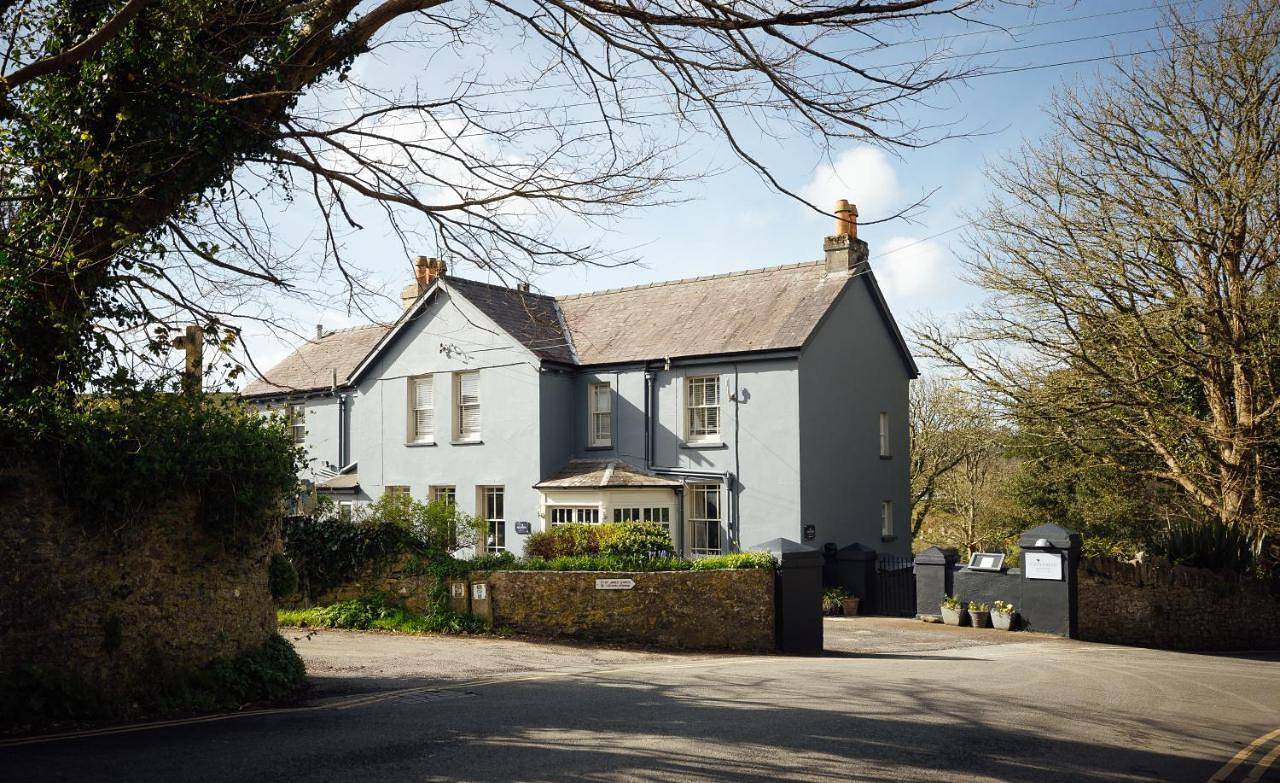 Castlemead Country House By The Sea in Manorbier, Pembrokeshire