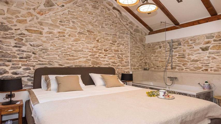 Villa für 6 Personen mit Balkon/Terrasse in Skradin, Šibenik-Knin