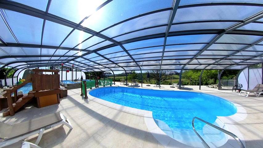 Camping para 5 personas, con jardín y vistas además de piscina y piscina para niños - 1