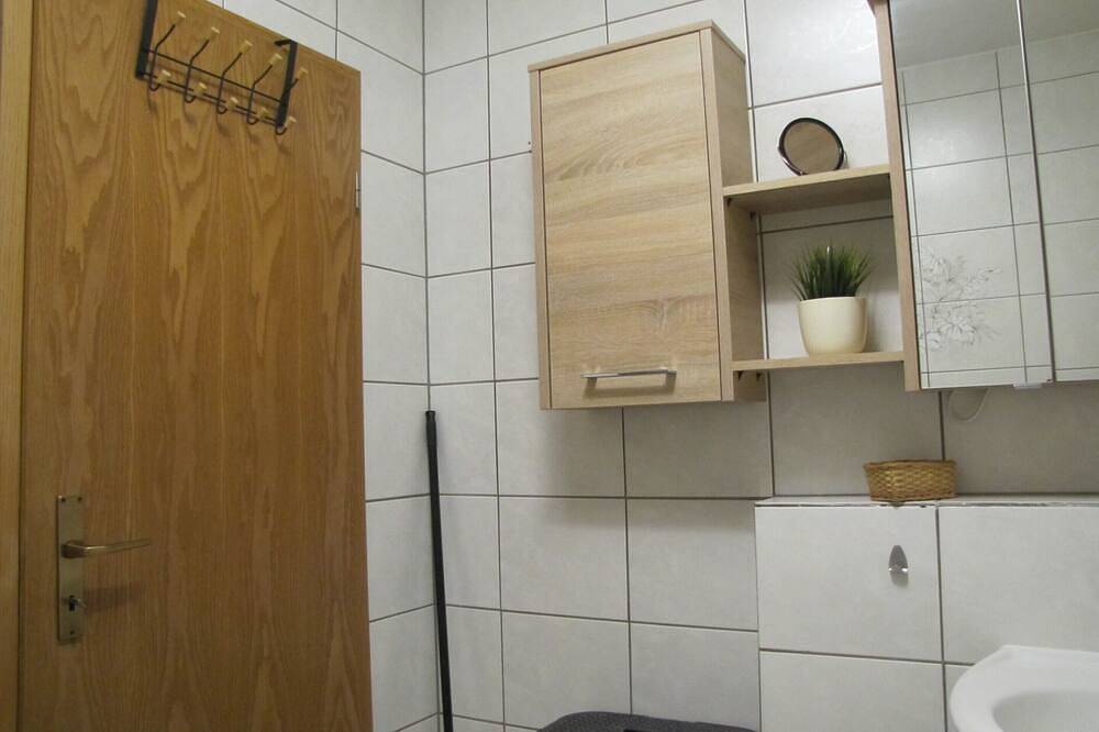 Ganze Wohnung, Voll ausgestattetes Apartment in ruhiger Lage in Bad Vilbel, Wetterau