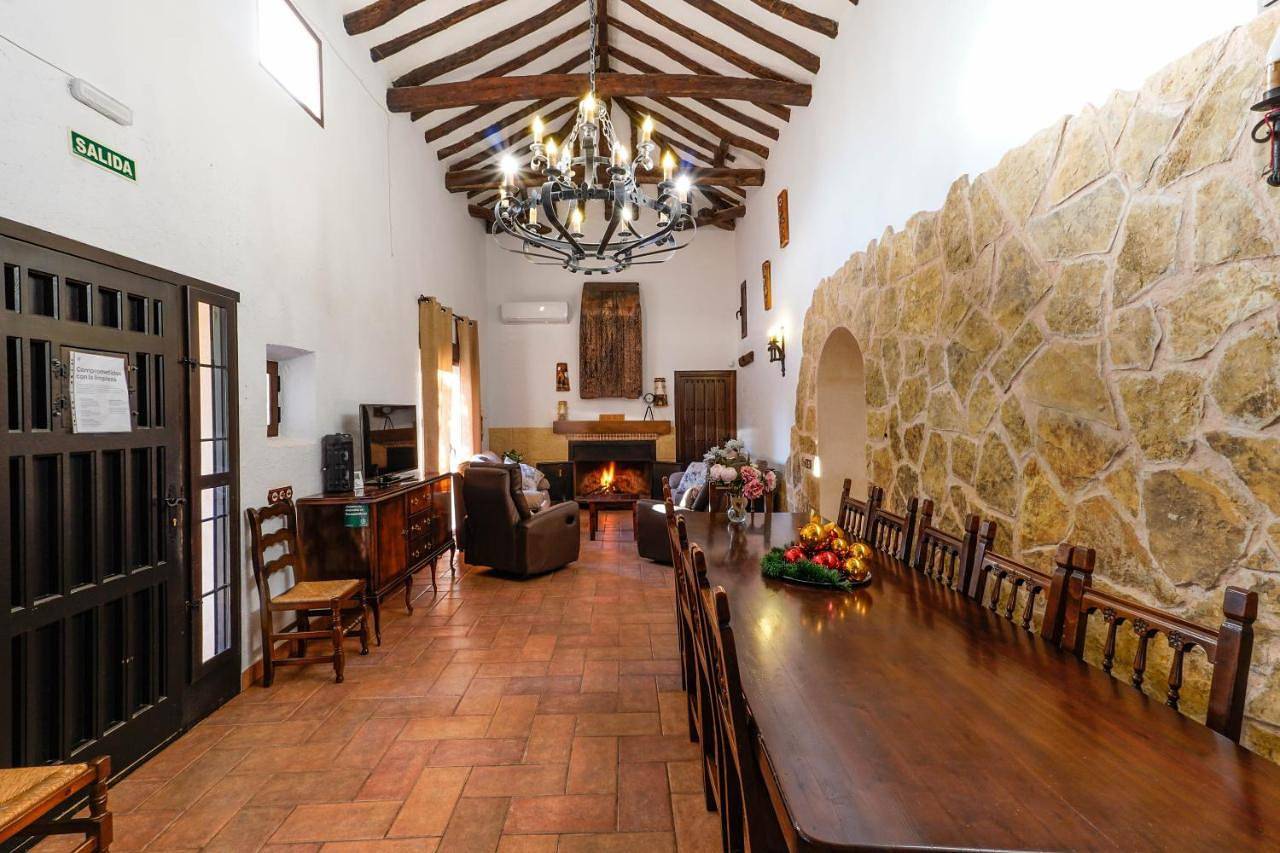 Casa Rural Finca Los Olivos in Villanueva de la Jara, La Manchuela