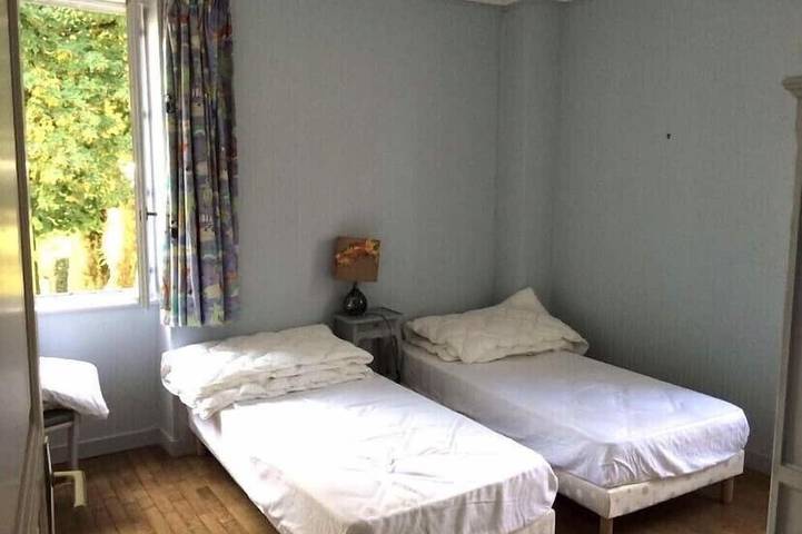 Location de vacances pour 16 personnes, avec terrasse et jardin, animaux acceptés à Uchizy - 4