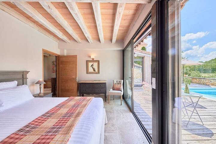 Location de vacances pour 6 personnes, avec jardin, animaux acceptés à Saint-Amand-de-Coly - 2