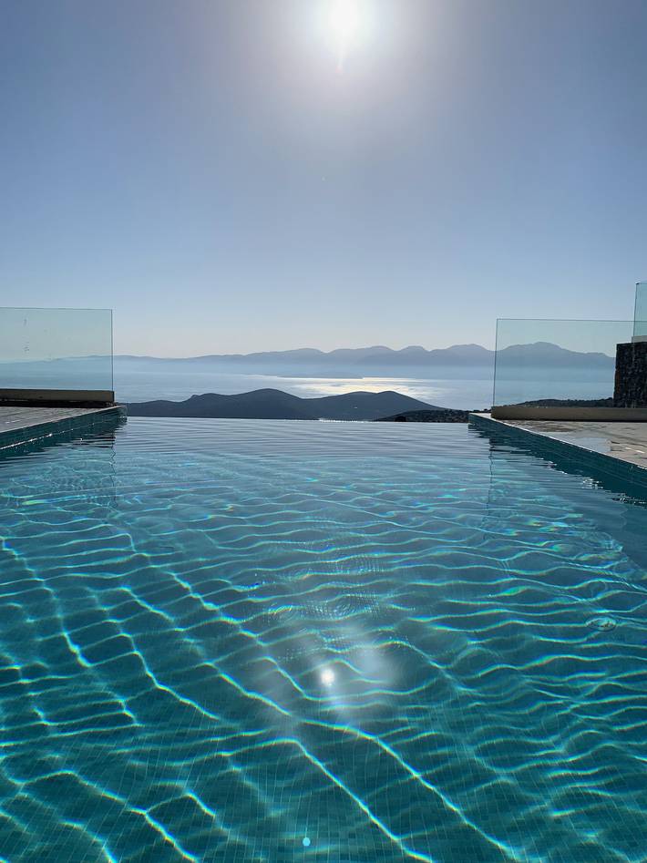 Holiday rental for 10 people, with pool and garden in Agios Nikolaos