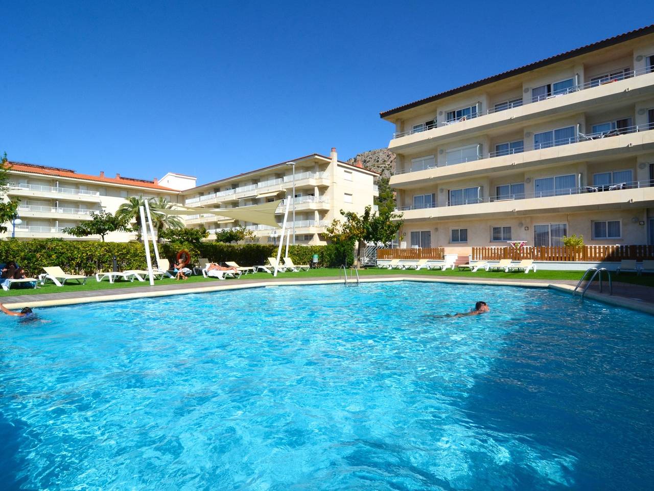 Geheel appartement, Cozy Apartment for 4 in L'Estartit with Pool, A/C, Near Beach & Supermarket in l'Estartit, L'Estartit