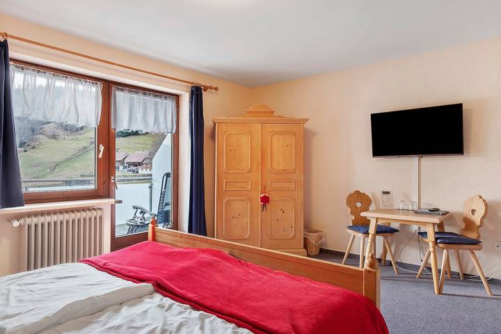 Room 'Doppelzimmer Superieur 12' with Mountain View, Balcony and Wi-Fi in Wieden, Southern Black Forest