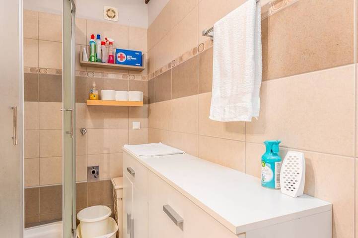 Ganze Wohnung, Appartement in Soline mit Großer Terrasse in Soline, Krk