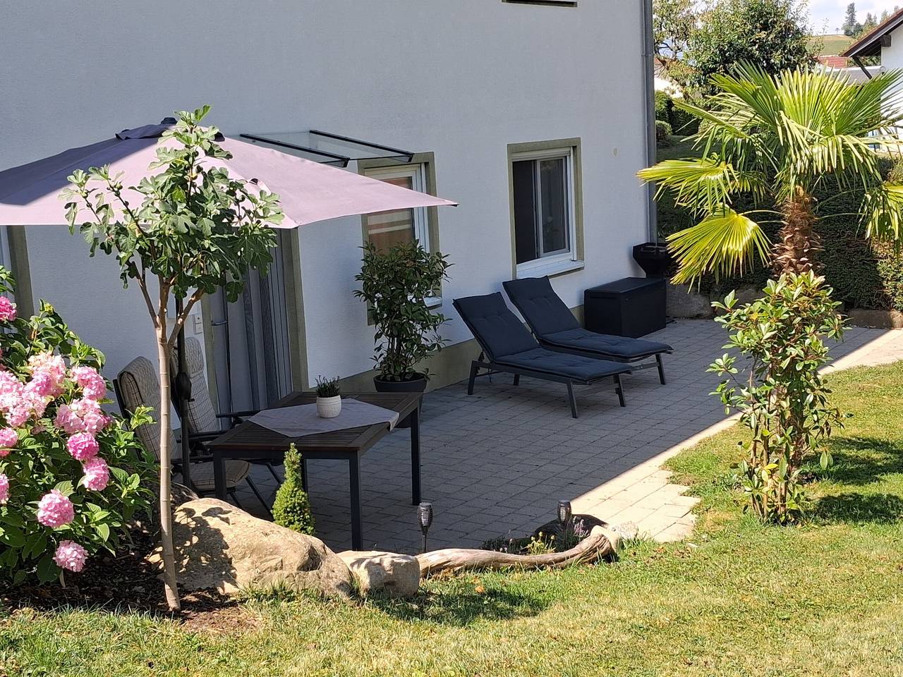Ganze Wohnung, Ferienwohnung 'Lounge' mit Bergblick, privater Terrasse und Wi-Fi in Sigmarszell, Bayerisch Schwaben