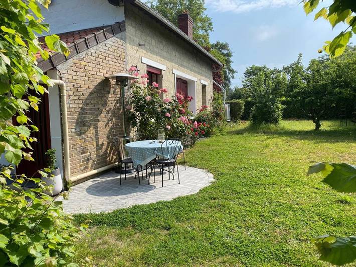 Gîte pour 2 personnes, avec terrasse et jardin à Méry-sur-Oise
