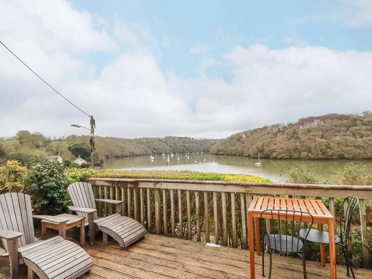 Waterside Cottage in Cornwall