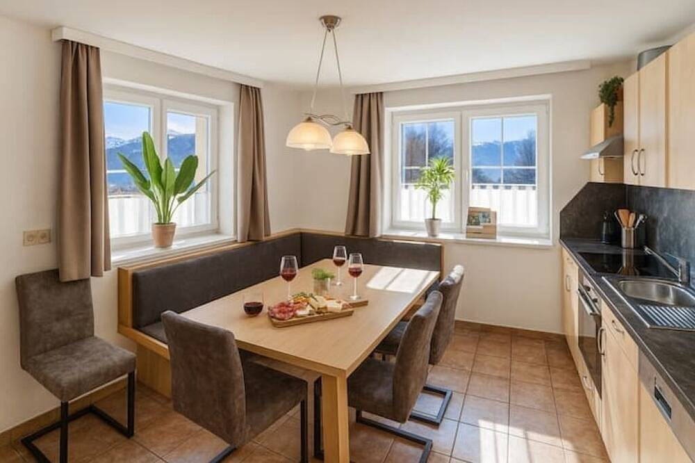 Ganze Wohnung, Apartment 7 Gruppen bis 8 Personen + Panoramaterrasse in Hohe Tauern, Flattach