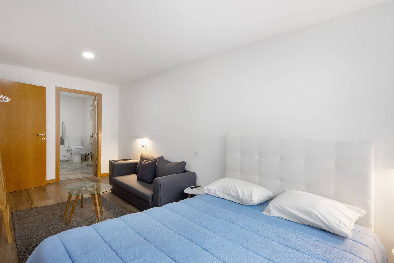 Quarto 'Al Katekero - Quarto 103' com acesso Wi-Fi e ar condicionado in Ria de Aveiro, Gafanha da Encarnação