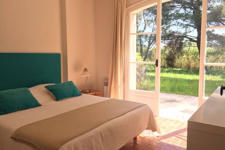 Location de vacances pour 10 personnes, avec jardin et terrasse dans Plage Du Pradeau - 2