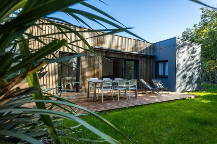 Location de vacances pour 6 personnes, avec jardin et sauna ainsi que piscine et jacuzzi à Angoulins - 4