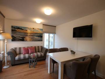 Ferienwohnung für 4 Personen, mit Sauna und Balkon, kinderfreundlich in Börgerende-Rethwisch