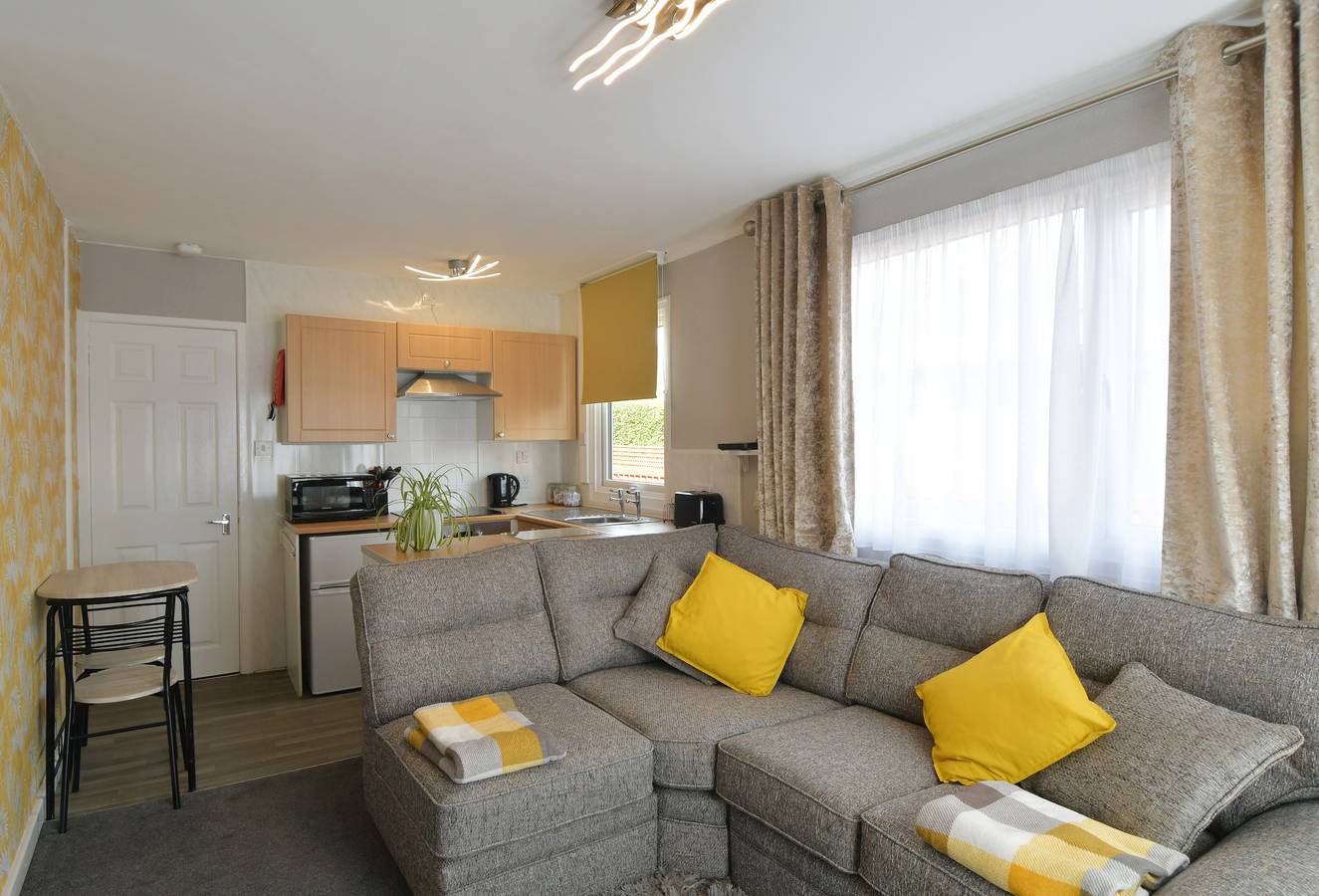 Pet friendly sleeps 3 Chalet Bridlington free elec in Piaggio Carnaby (125cc & 200cc), Yorkshire del Este