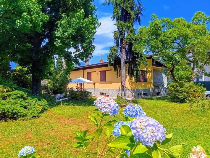 Villa pour 8 personnes, avec vue et jardin à Comune di Verbania