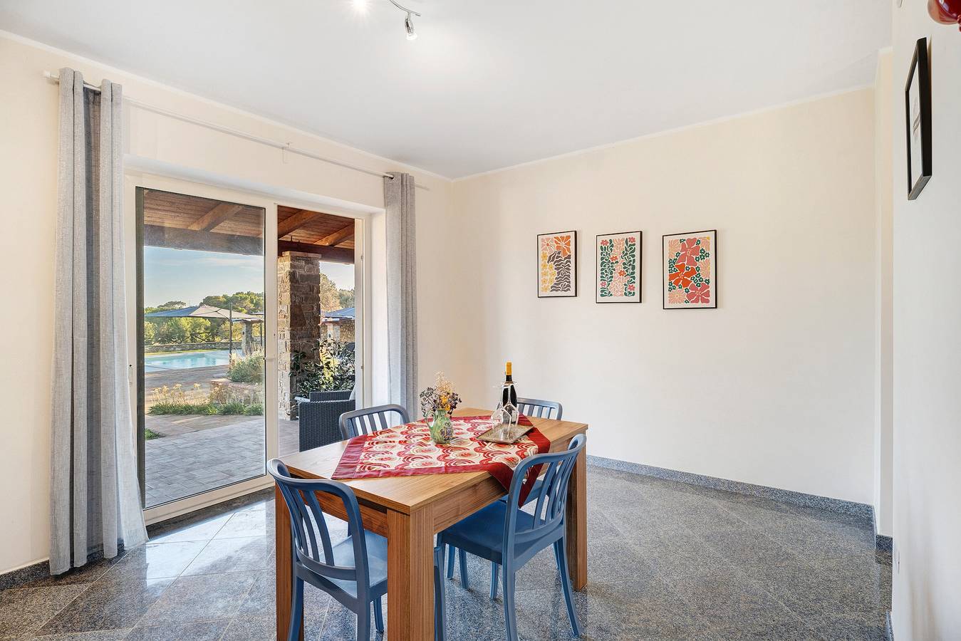 Appartamento intero, Appartamento 'Appartamento Ulivo Vista Piscina' con Vista Mare, Wi-Fi e Aria Condizionata in Montecorice, Cilento