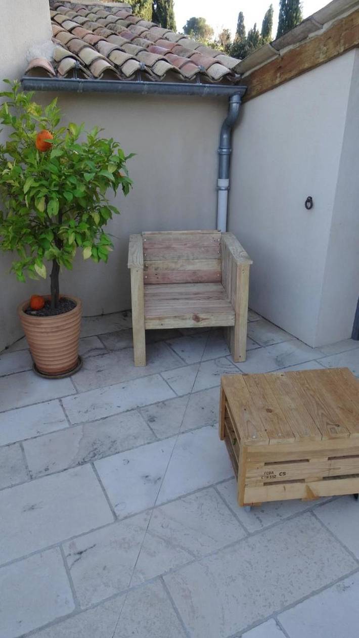 Location de vacances pour 2 personnes, avec jardin et piscine à Eyguières - 2