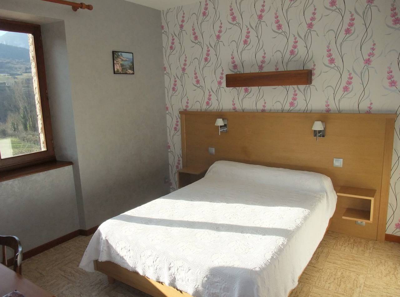 Domaine de la Cardabelle - Chambre Mirabelle in Rivière-sur-Tarn, Parc naturel régional des Grands Causses