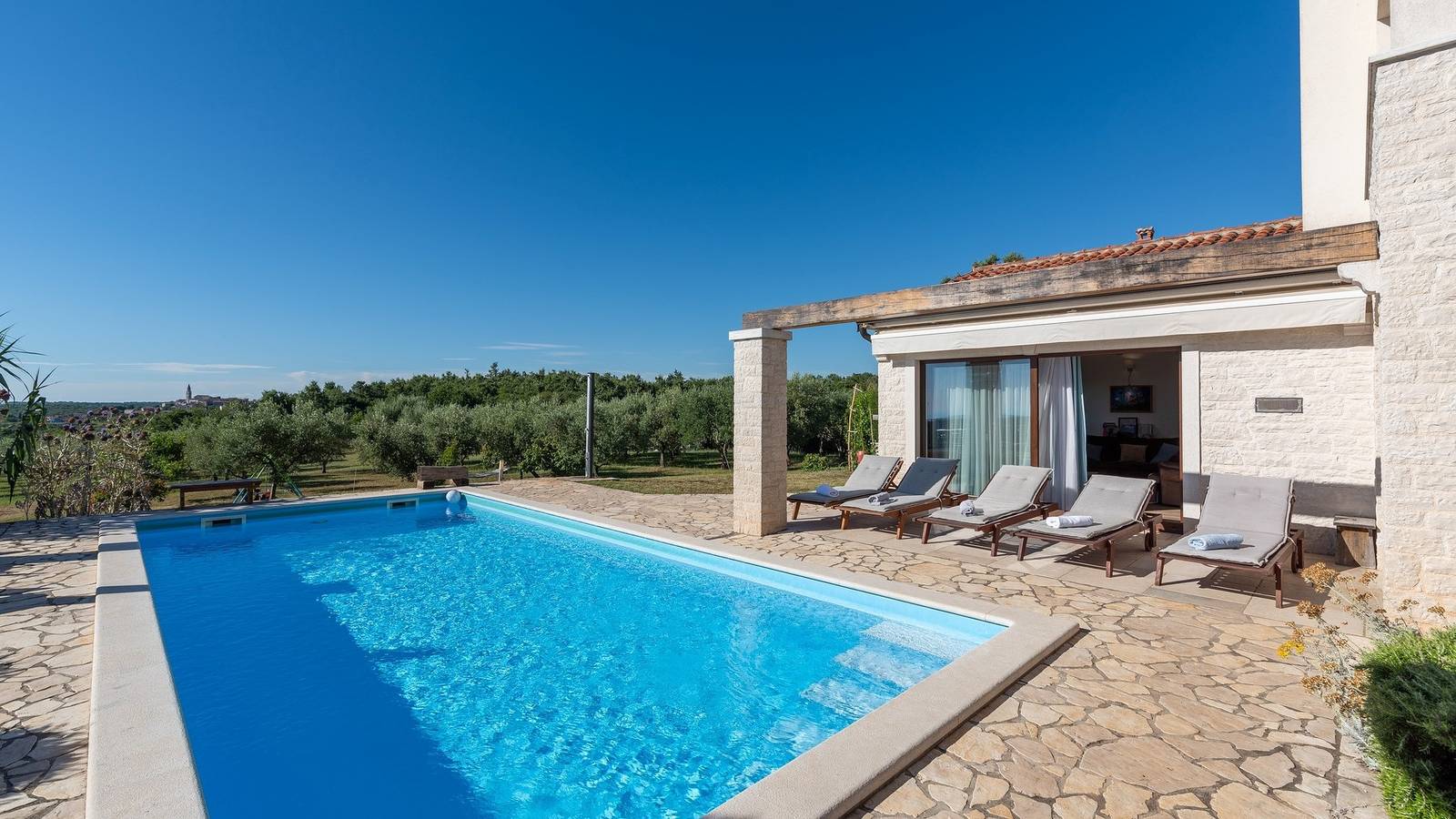 Wunderschöne Villa Nira mit Swimmingpool in Općina Višnjan, Zentralistrien