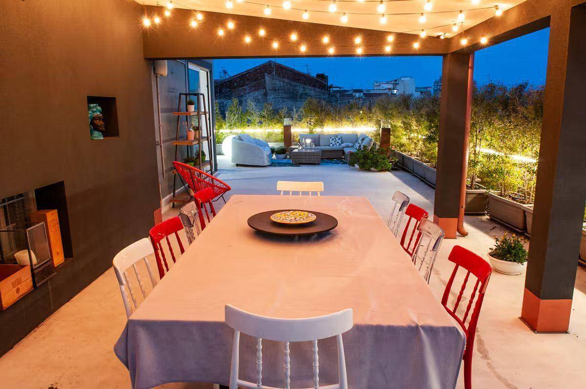 Apartamento vacacional entero, Apartamento de vacaciones para 12 personas aprox. 360 qm en Catania, Sicilia (Costa este de Sicilia) in Catania, Provincia de Catania