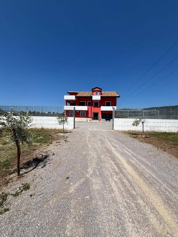 Casa vacanza per 8 persone, con Giardino e Panorama a Acerno