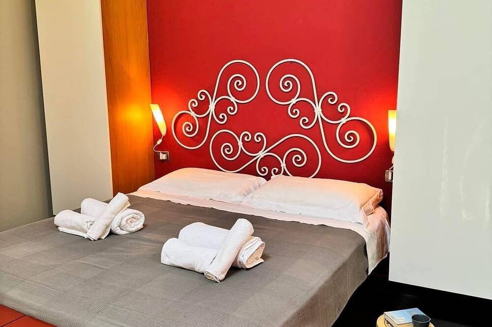 Appartamento intero, Cala Verde House, appartamento con accesso al mare, ombrellone e lettini privati in Rosignano Solvay, Costa degli Etruschi