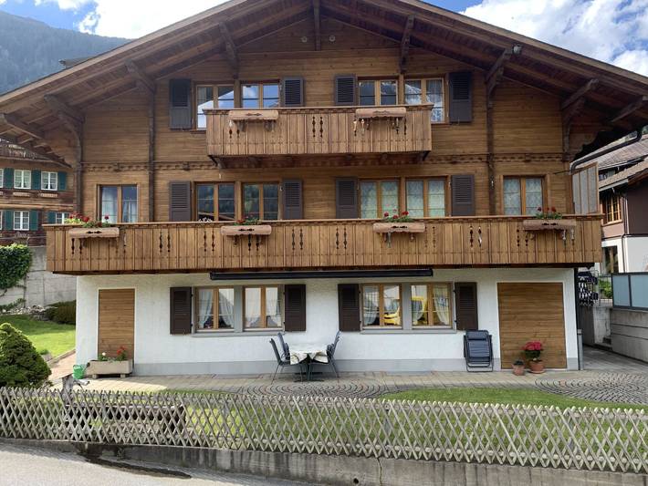 Hütte für 5 Personen, mit Balkon und Terrasse in Adelboden