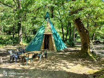 Tente pour 6 personnes, avec vue ainsi que terrasse et vue sur le lac dans la Creuse
