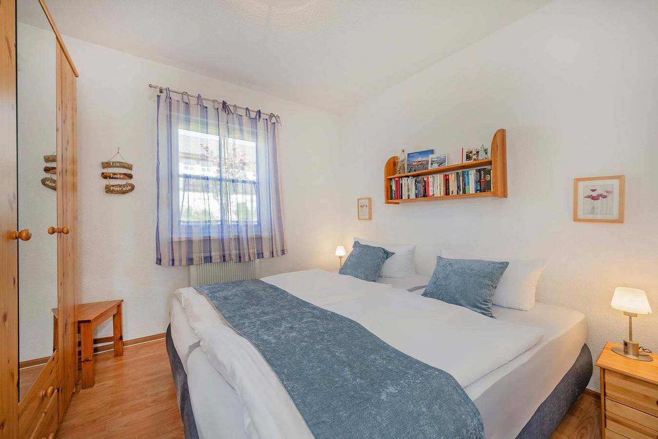 Ganze Wohnung, Gemütliche Ferienwohnung in Koserow mit Terrasse – nur 550 m bis zum Strand in Koserow, Bernsteinbäder