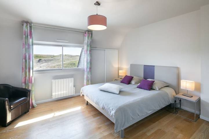 Villa **** 10-12 Pers Piscine Chauffee Securisee Bord De Mer  Plage A 30 M in Le Pouldu, Clohars-Carnoët