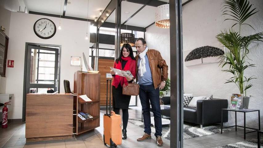 Hôtel pour 4 personnes, avec jardin dans Cite Medievale de Conflans - 2