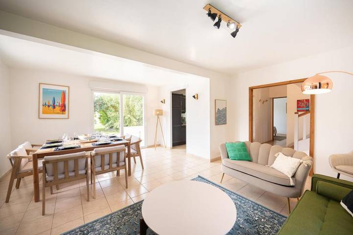 Location de vacances pour 9 personnes, avec terrasse à Vauville