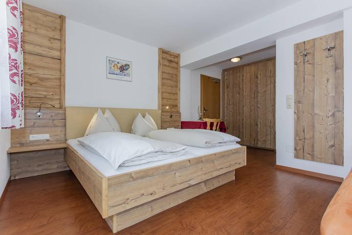 Ferienwohnung für 4 Personen, mit Balkon und Terrasse sowie Garten und Sauna in Rauris - 3