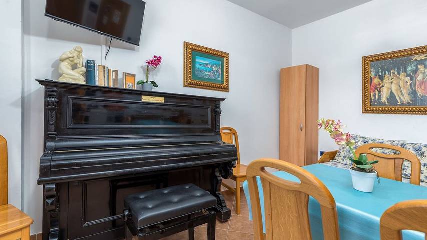 Gîte pour 6 personnes, avec jardin, animaux acceptés à Cres - 4