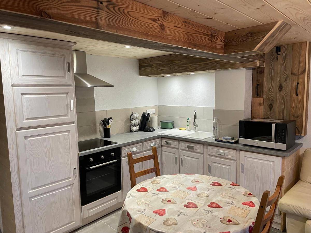 Appartement entier, L'atelier de l'horloger, 1 à 4 personnes in Maîche, Jura Francais
