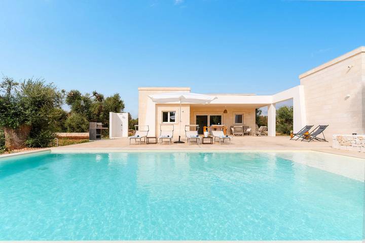 Villa pour 6 personnes, avec piscine - 1